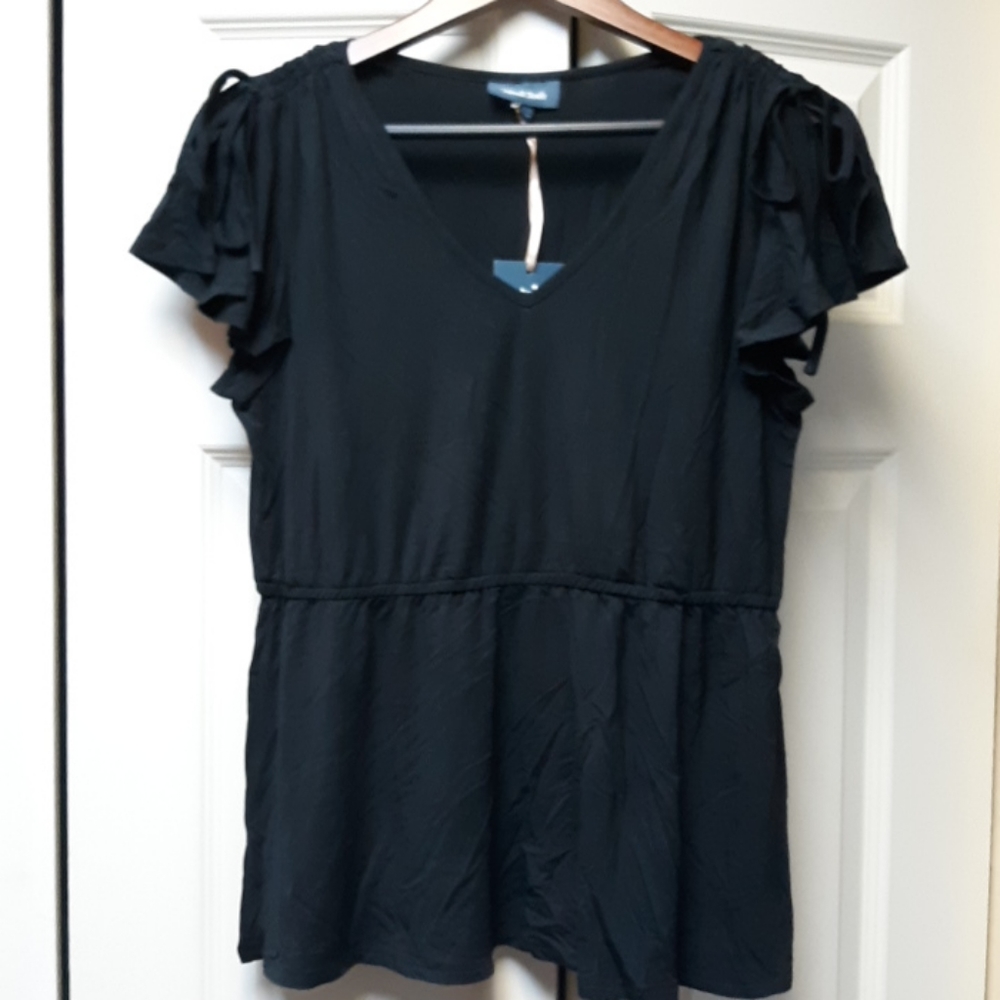 NWT Modcloth Feeling Fluttery Peplum Top in Black
